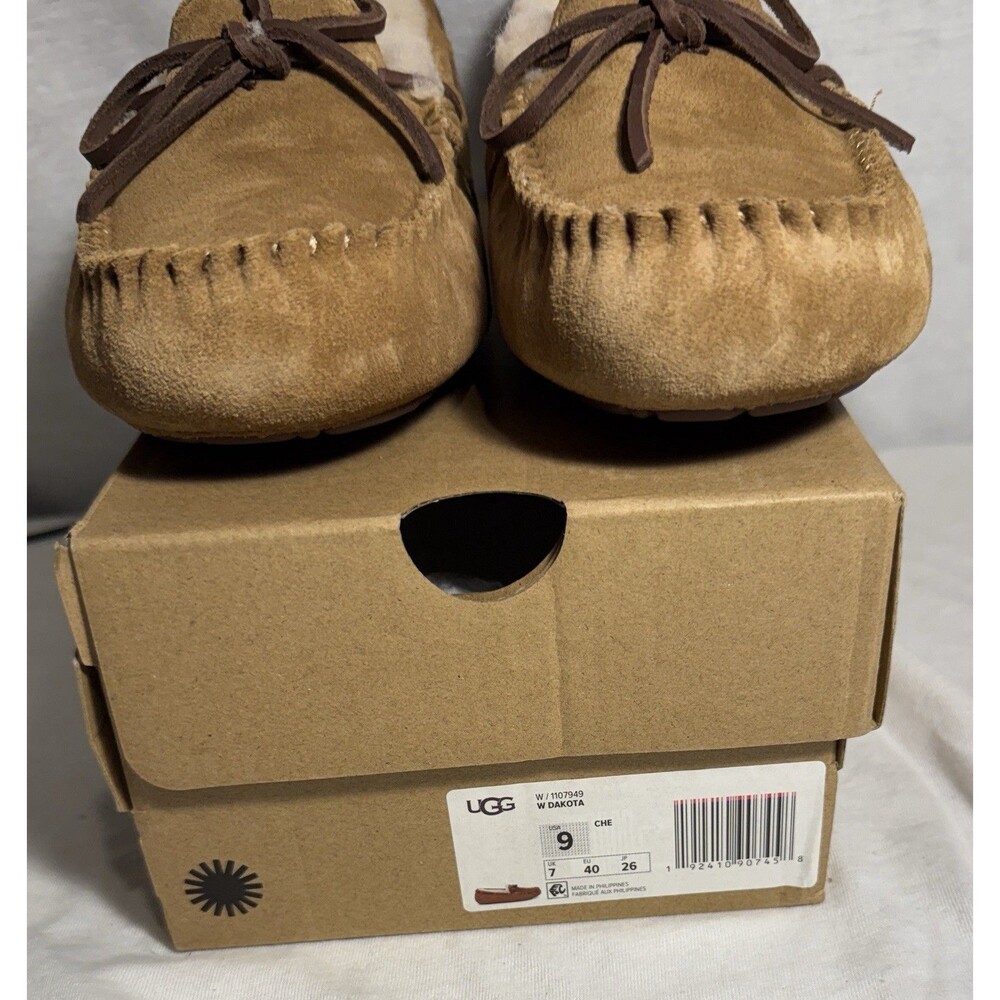 NEW NIB UGG Dakota Chestnut Suede Fur Slippers Womens Size 9 Brown Slip Ons - Picture 8 of 8